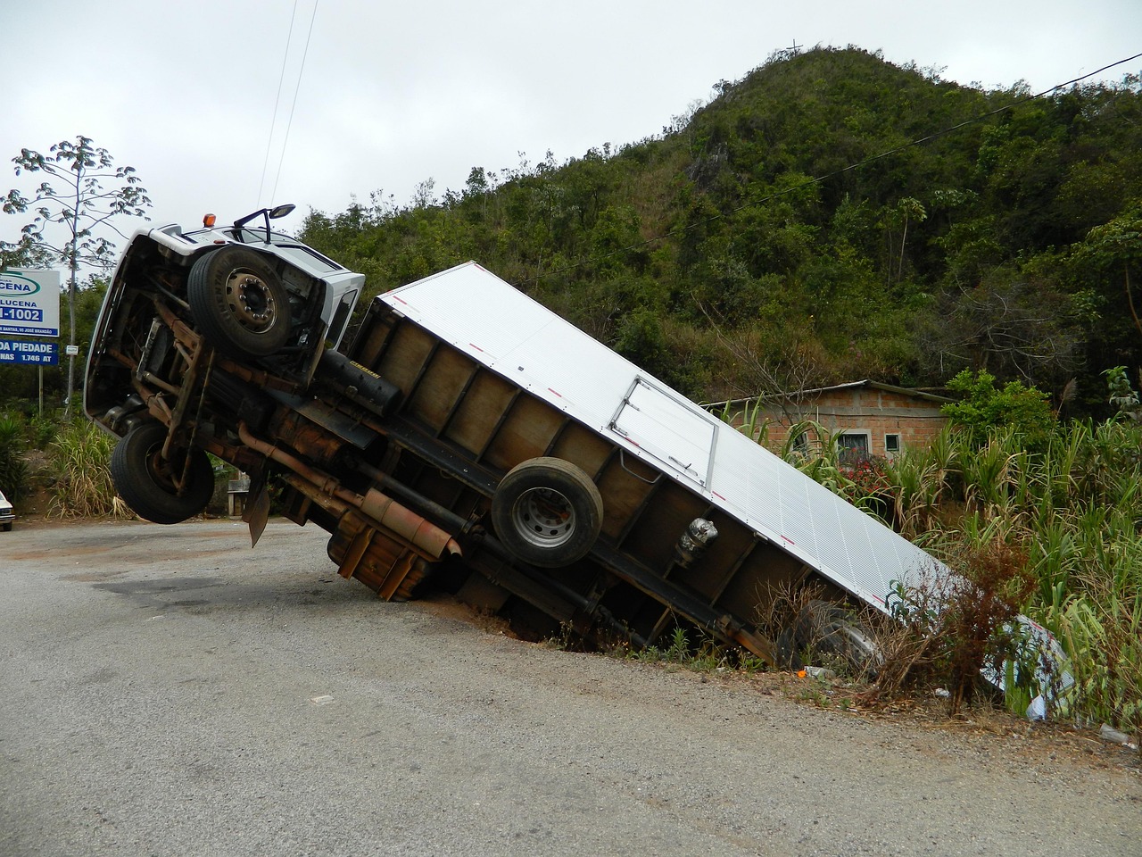 accident, truck, cart, br, tumbled, truck tumbled, dangerous direction, accident, accident, accident, accident, accident, truck